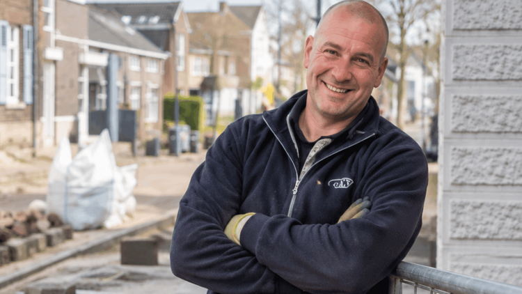 Medewerker Abeos Grond weg en waterbouw